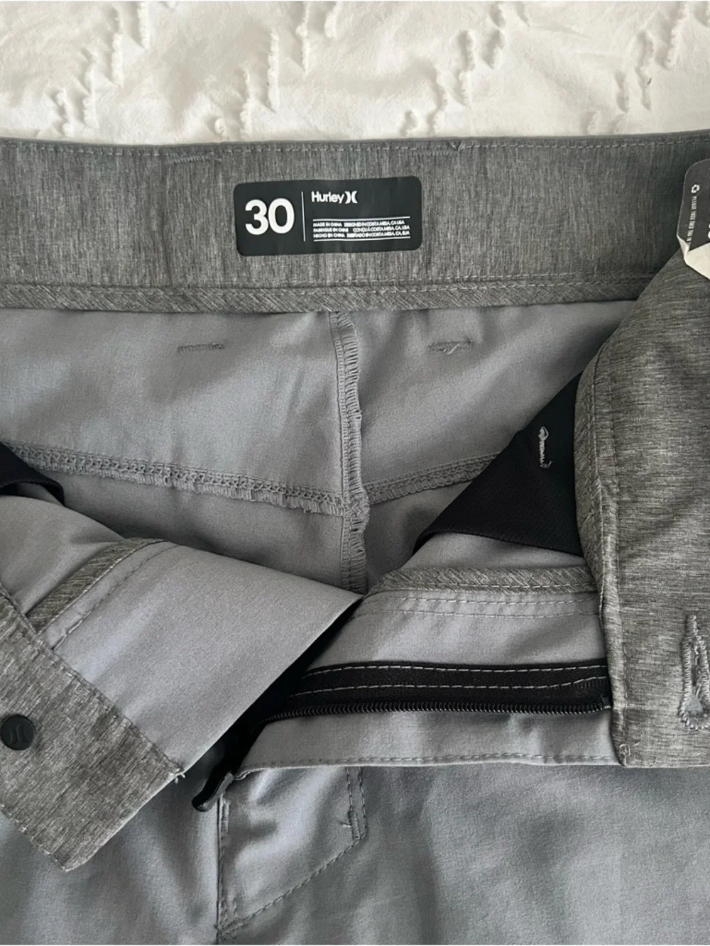 Hurley Men’s Phantom Walkshort 20” Size 30 Gray Hybrid Stretch Shorts NWT NEW